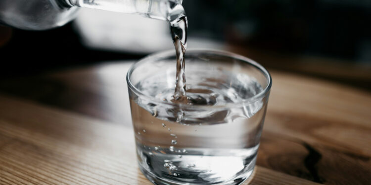 3 raisons d'investir dans des fontaines à eau pour votre commerce