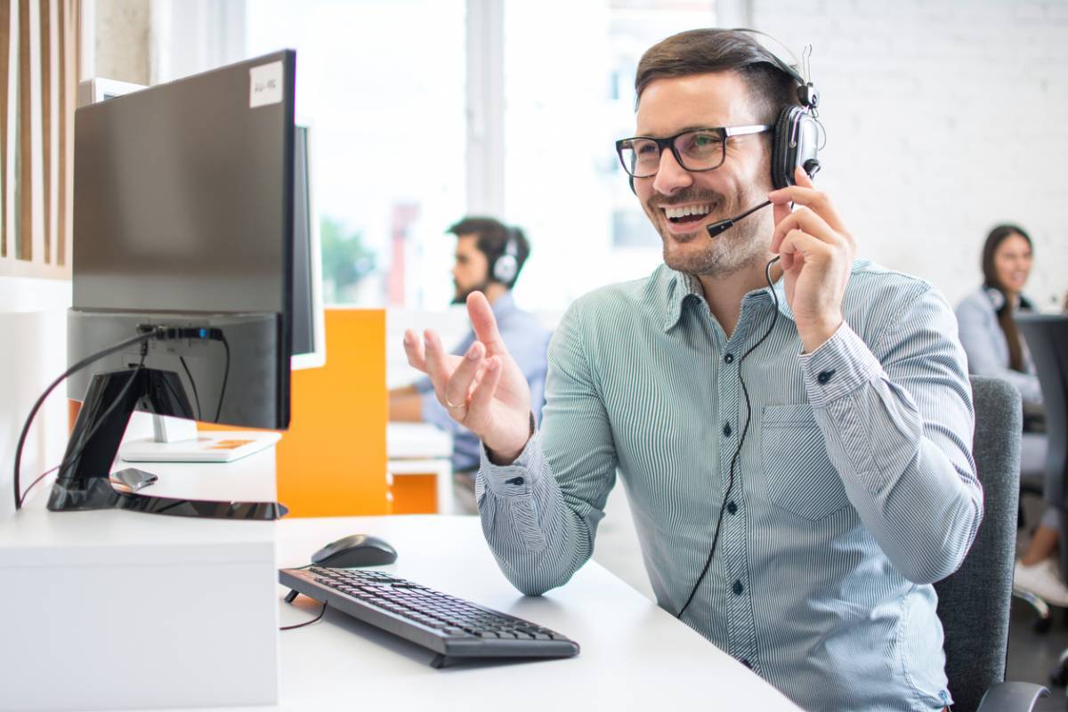 3 solutions pour améliorer votre service client téléphonique Expertise Entreprise